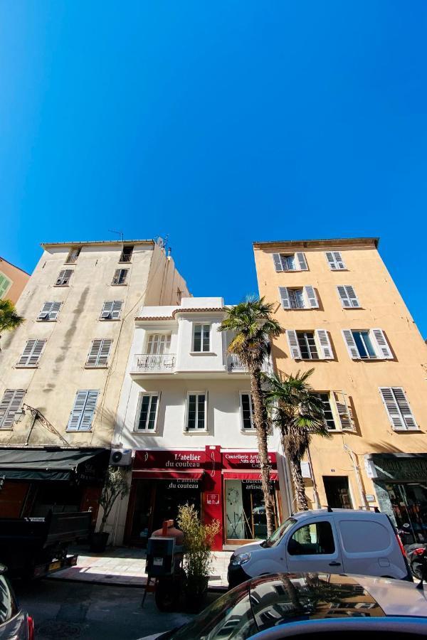 Les Suites R Bonaparte - Appartements De Standing Au Coeur De La Vieille Ville Pietonne Ajaccio  Exterior foto