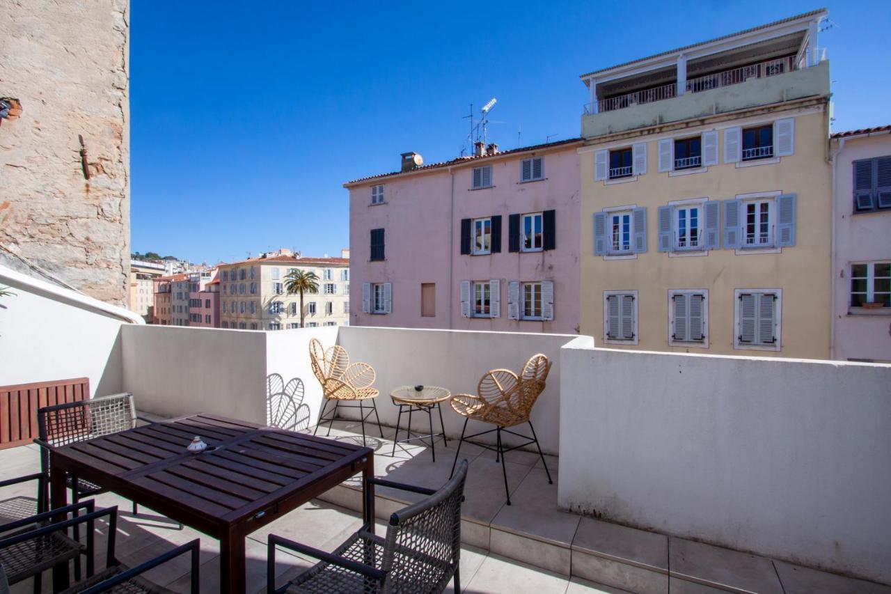 Les Suites R Bonaparte - Appartements De Standing Au Coeur De La Vieille Ville Pietonne Ajaccio  Exterior foto